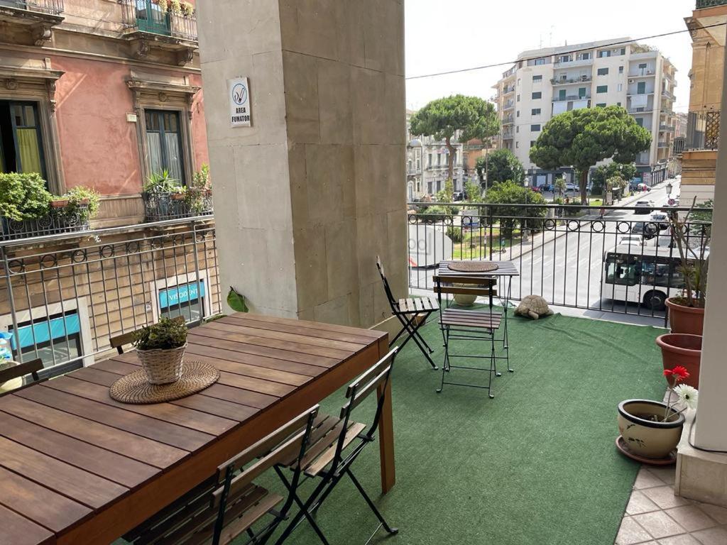 Locami Holiday&Rooms Suite Jolanda CTA Exterior foto